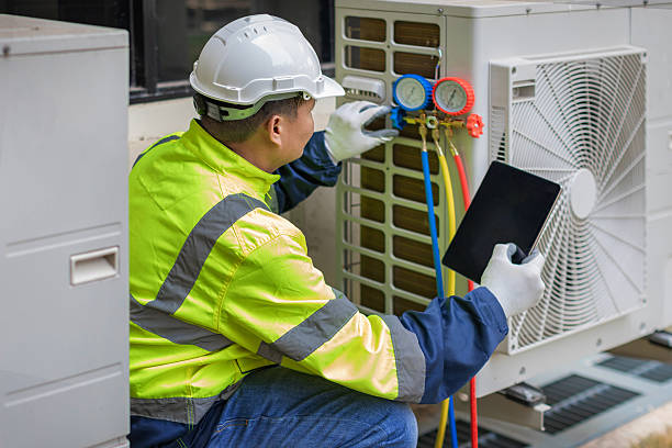 Professional Hvac technician working in Drake, CO